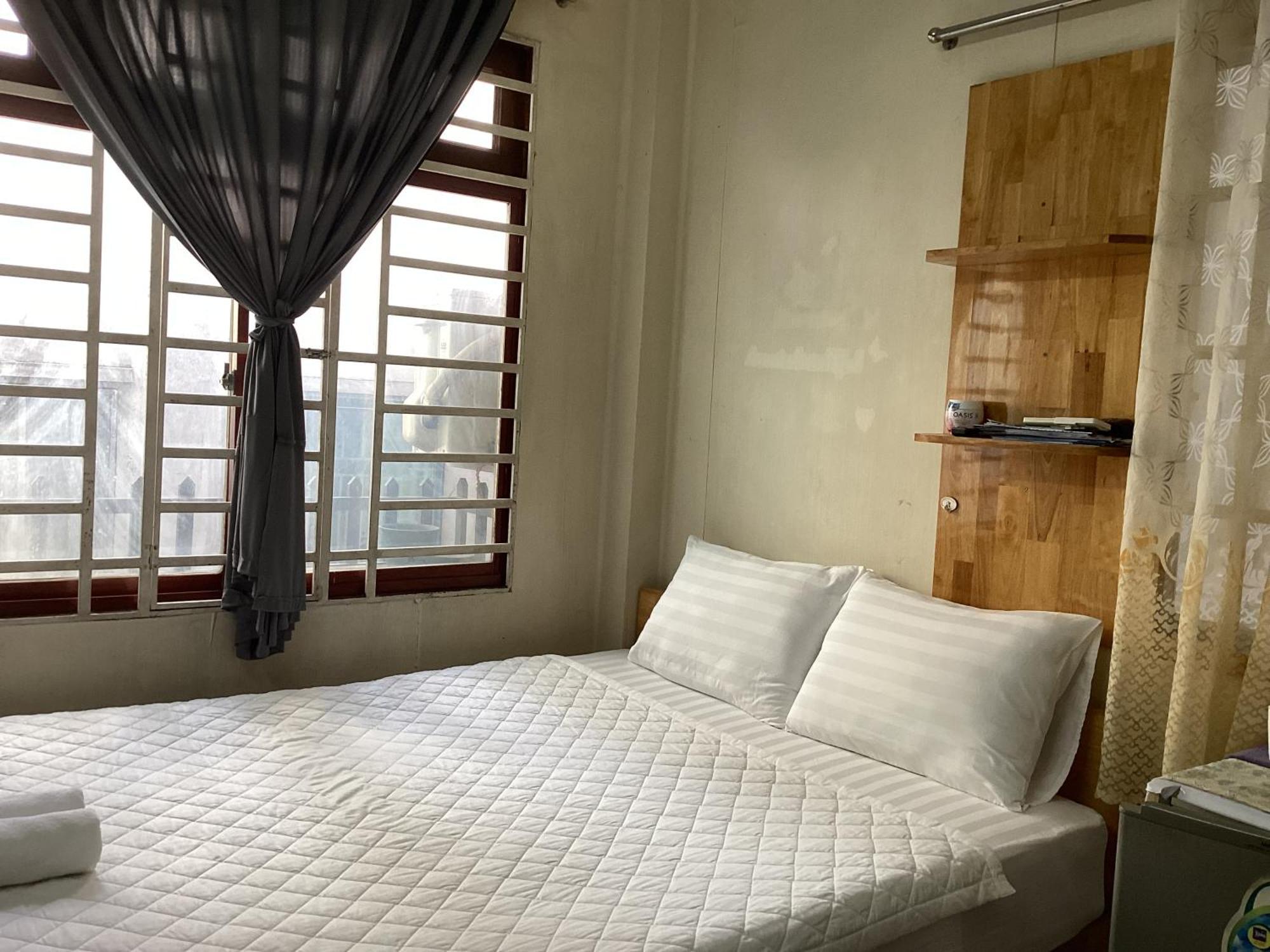 Guest House Uttrang Ho Chi Minh City Exterior photo